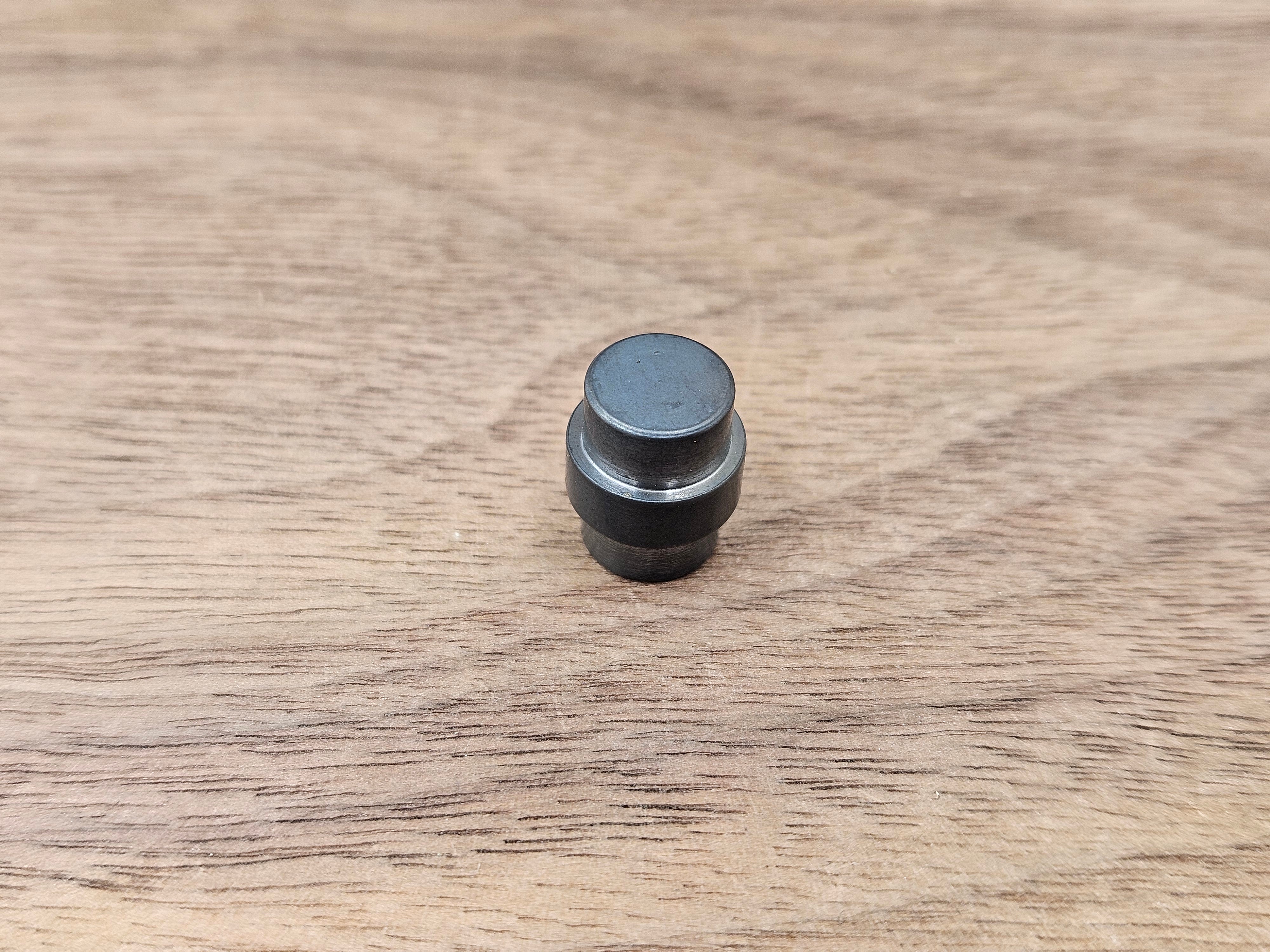 CLR Titanium Lanyard Hole Plug<br>Spyderco Manix 2 Dark-Ti